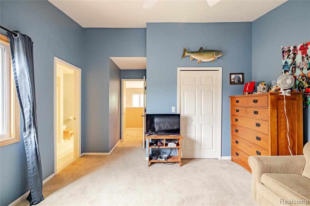 9892 Hawthorne Glen Drive, Grosse Ile, MI 48138 — Photo 25