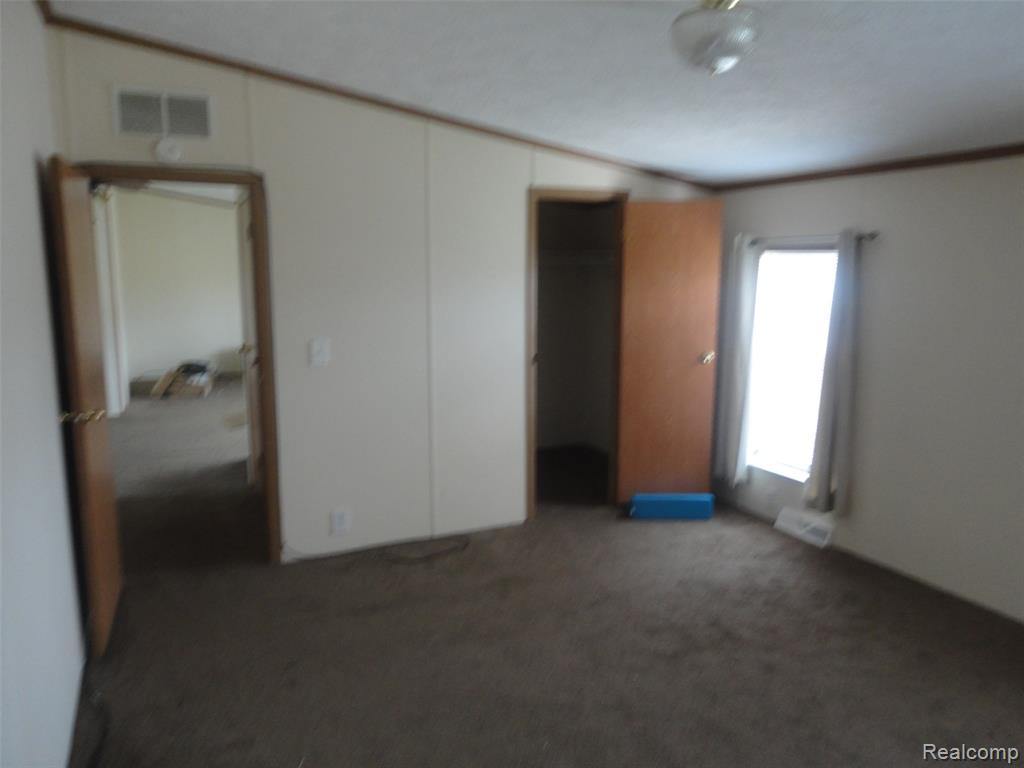 13463 Pear Street, Carleton, MI 48117 — Photo 17