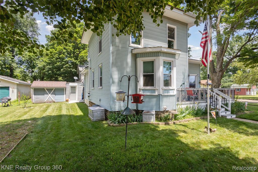 204 W Caroline Street, Bellevue, MI 49021 — Photo 2