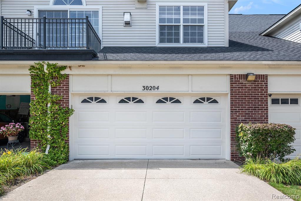 30204 Chantel Drive, Commerce Twp, MI 48390 — Photo 16