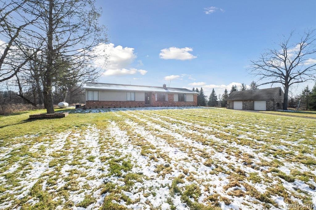2843 GANNON Road, Howell, MI 48855 — front exterior