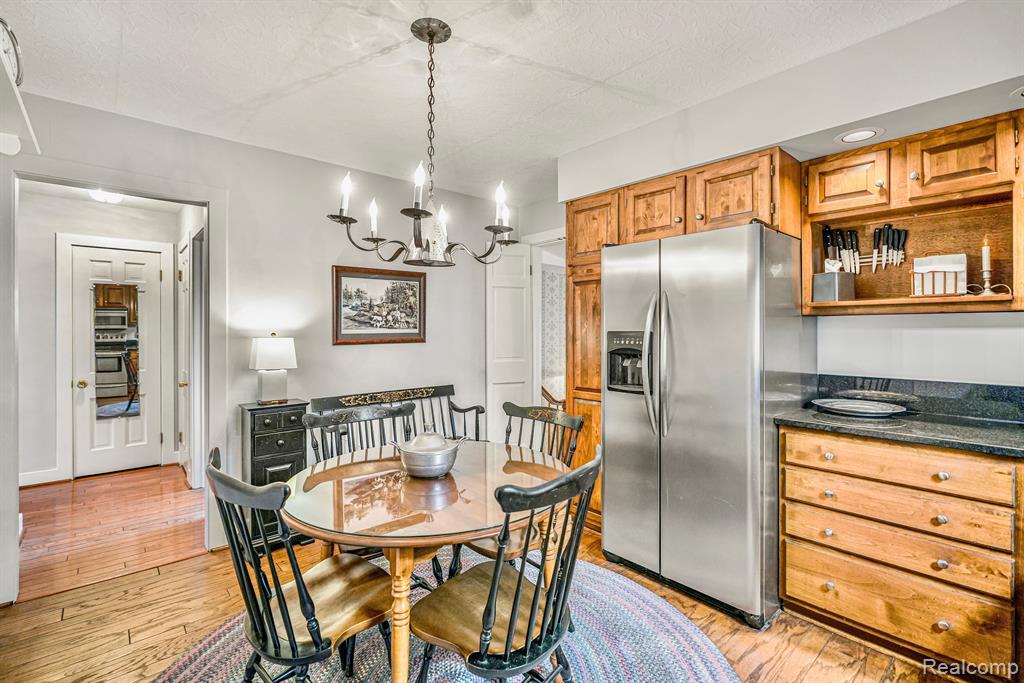 4304 Lapeer Road, Burton, MI 48509 — Photo 6