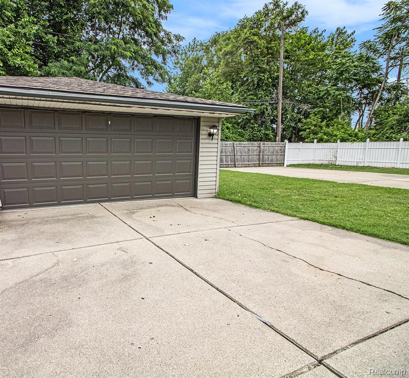 8064 Rathbone Street, Detroit, MI 48209 — Photo 25