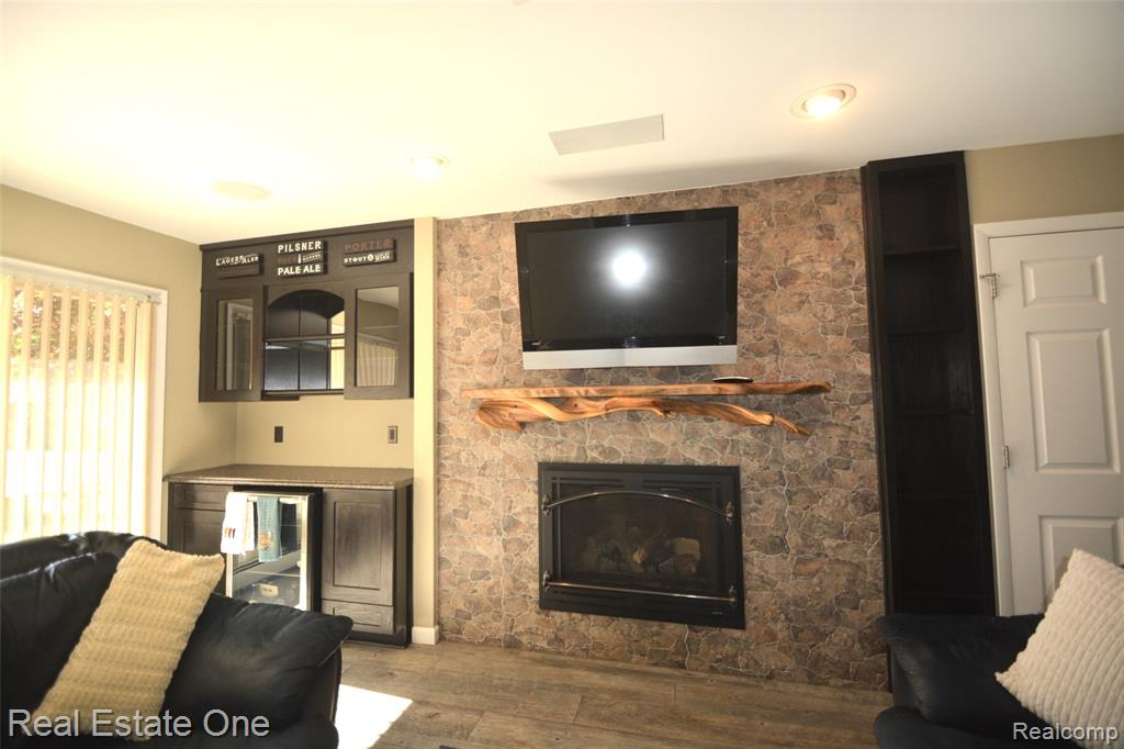 615 Willard Avenue, Rochester Hills, MI 48307 — Photo 17