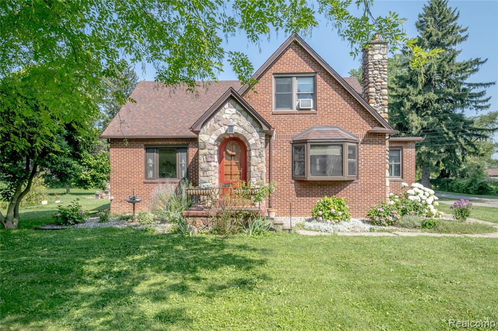 5384 Silverton Drive, Grand Blanc, MI 48439 — Photo 2