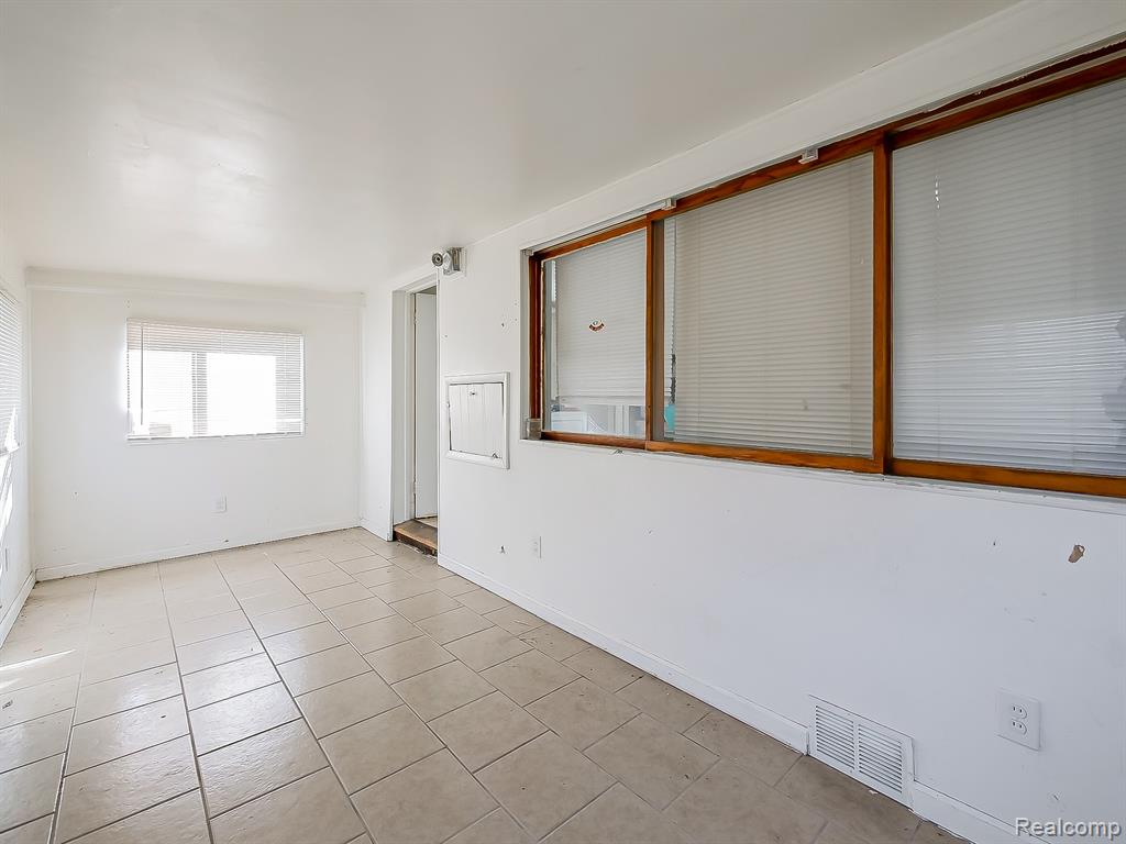 75 E Henry Street, River Rouge, MI 48218 — Photo 12