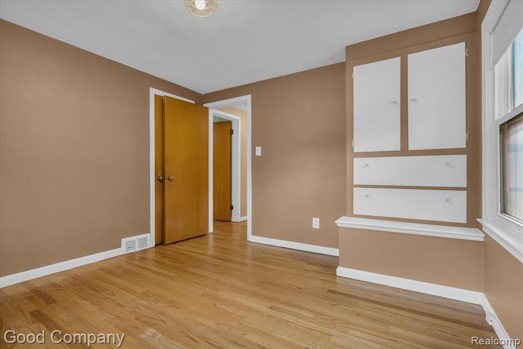 2564 WOODSTOCK Drive, Highland Park, MI 48203 — Photo 24