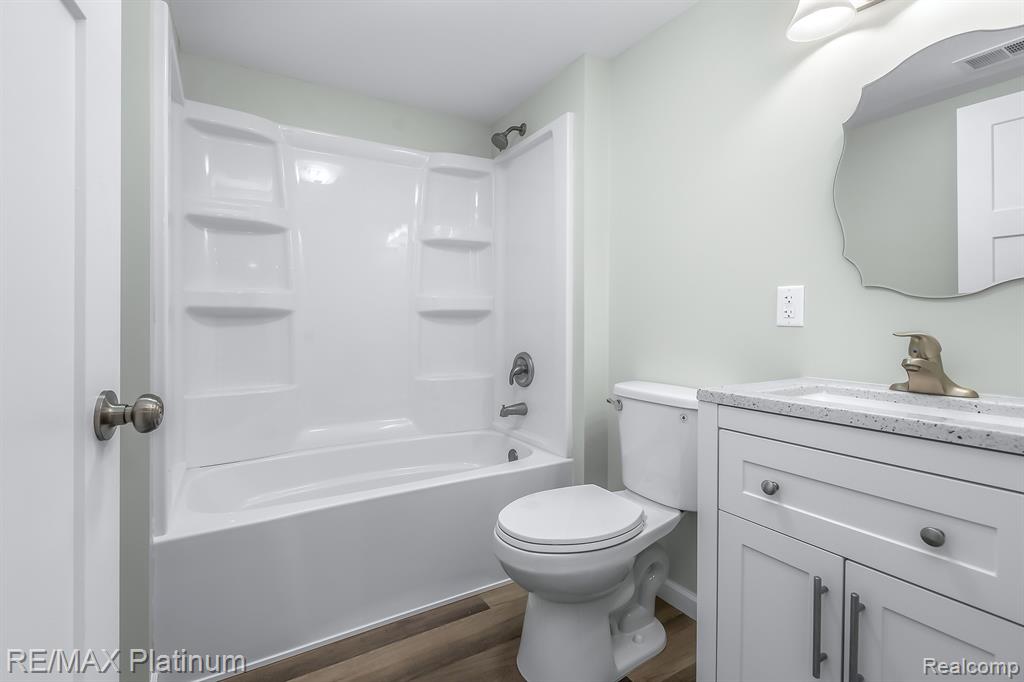 43680 BURTRIG Road, Belleville, MI 48111 — Photo 20