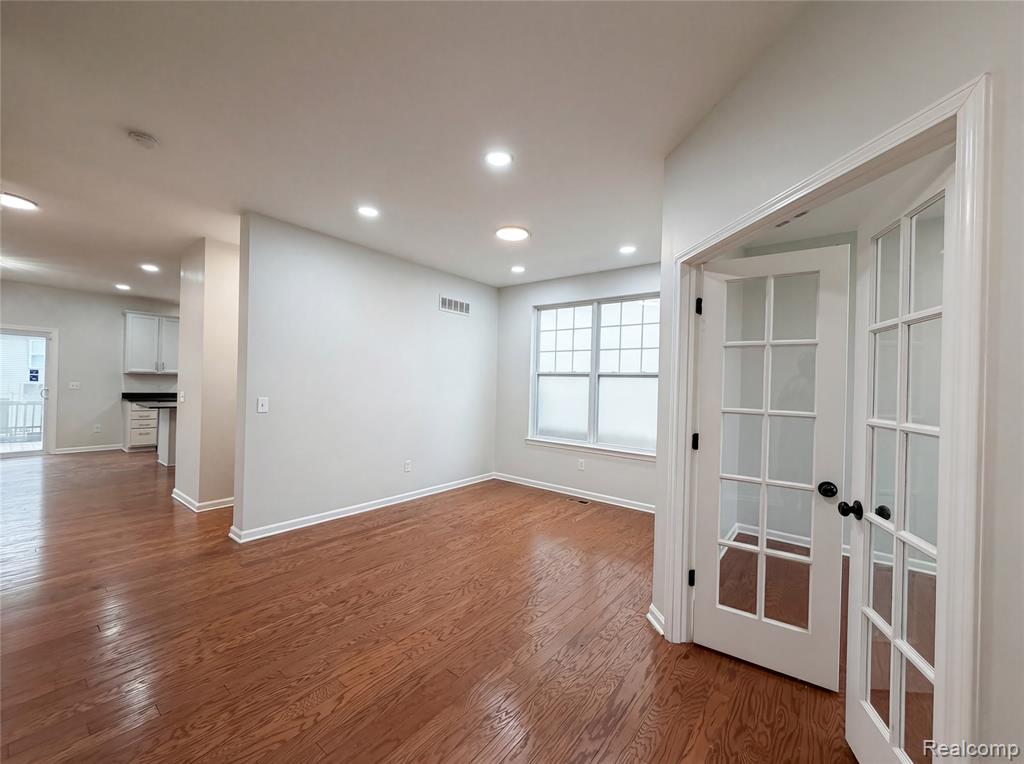 51109 Mayfair Terrace, Novi, MI — Photo 3