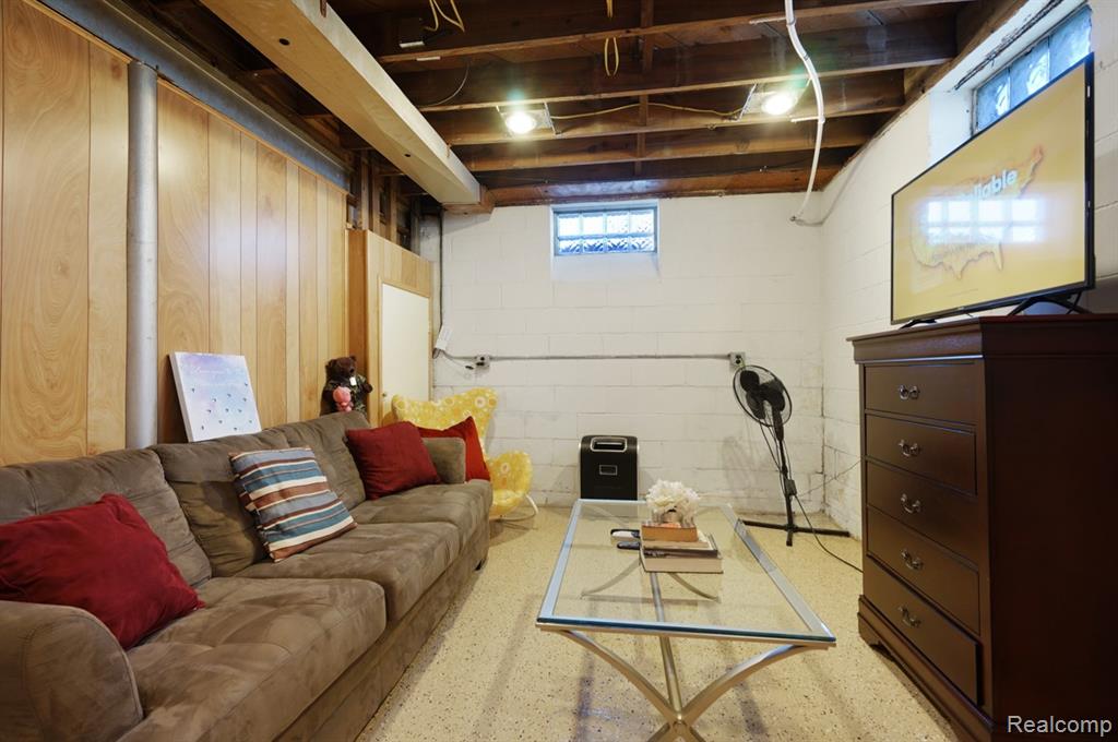 839 E Bennett Avenue E, Ferndale, MI 48220 — Photo 38
