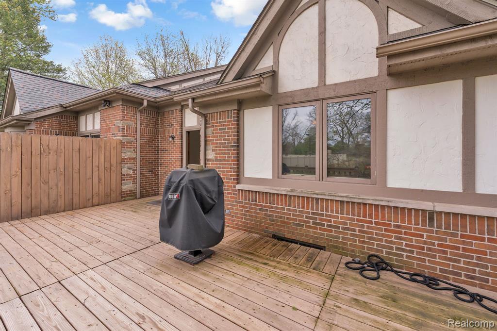 852 N Beech Daly Road, Dearborn Heights, MI 48127 — Photo 38