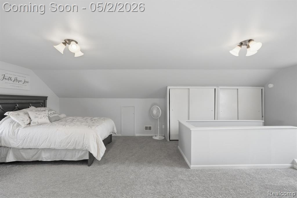 1857 Roslyn Road, Grosse Pointe Woods, MI 48236 — Photo 23