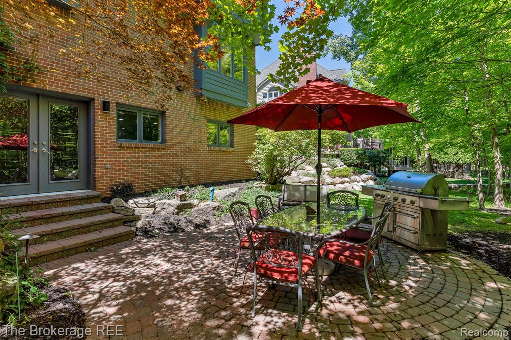 6995 HAWK WOODS Court, West Bloomfield, MI — Photo 60