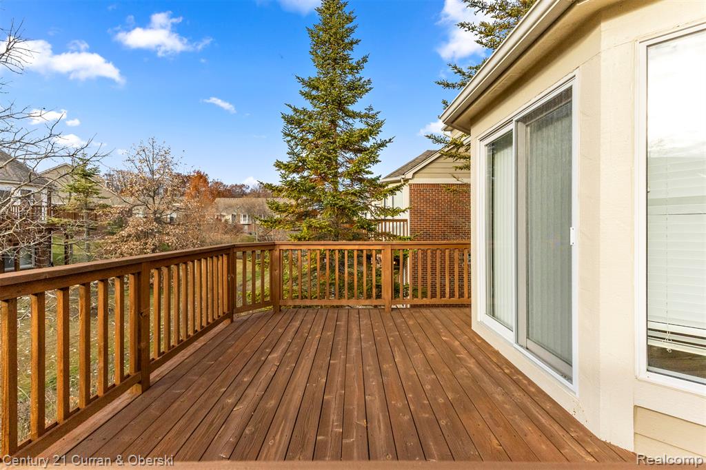 30231 Viewcrest Drive, Novi, MI 48377 — Photo 34