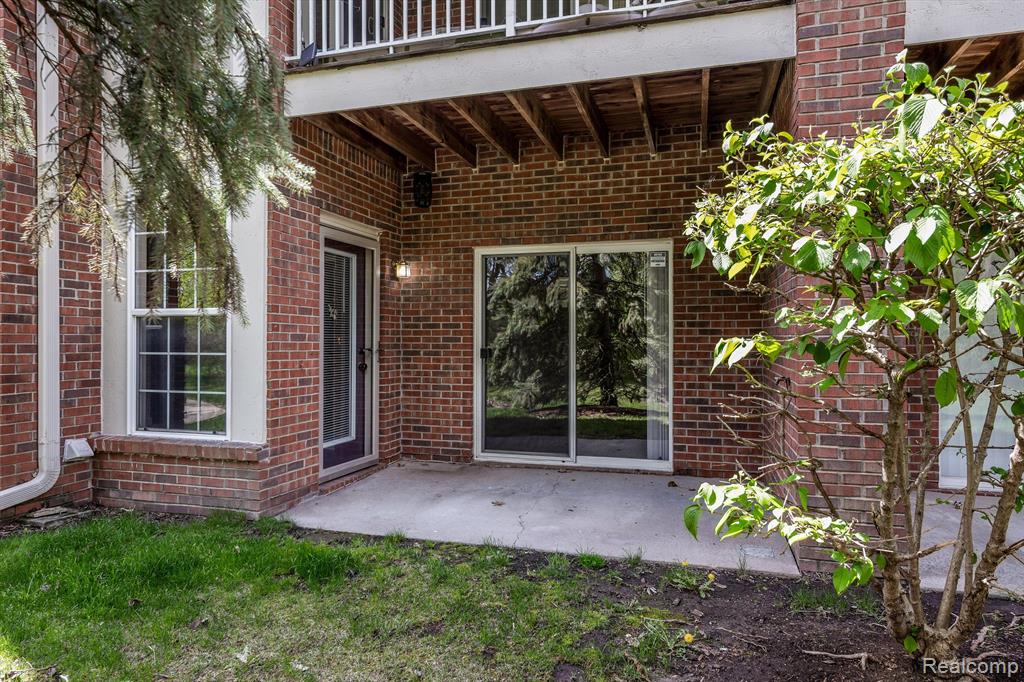 44264 PRINCETON Drive, Clinton Twp, MI 48038 — Photo 21