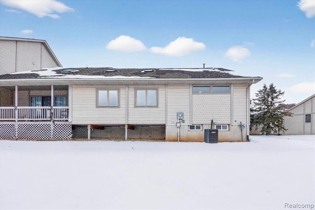 174 Addison Circle, 19, Fowlerville, MI 48836 — Photo 35