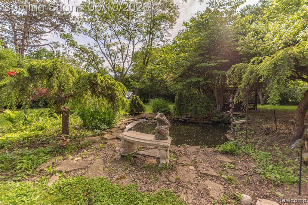 3887 Stonecrest Road, West Bloomfield, MI — Photo 20