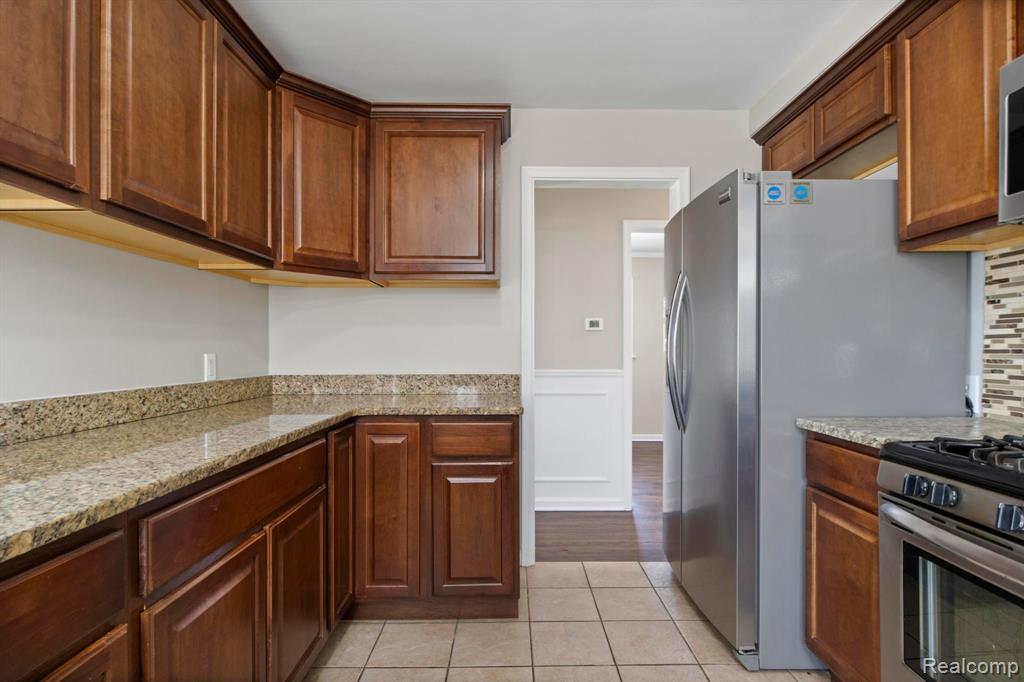 7000 N LAFAYETTE Street, Dearborn Heights, MI 48127 — Photo 13