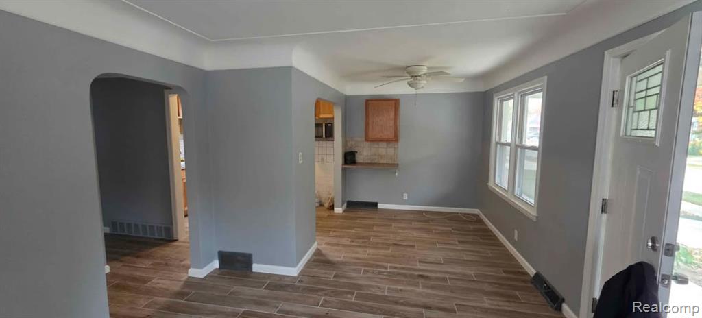 4417 Syracuse Street, Dearborn Heights, MI 48125 — Photo 3