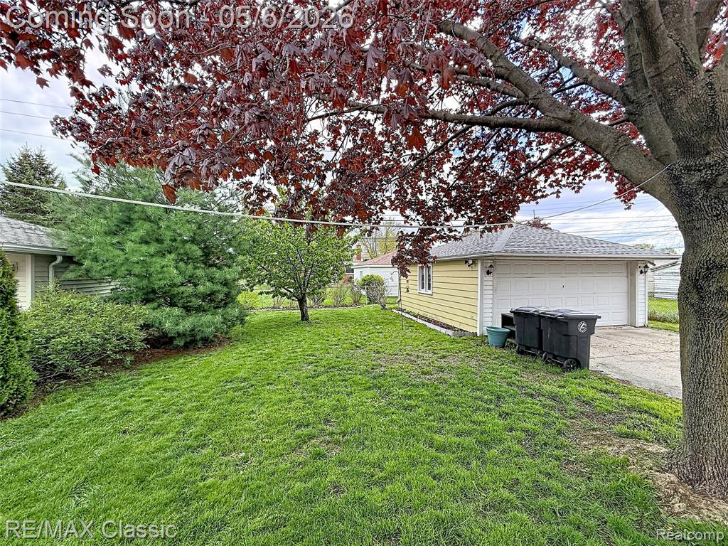 8842 Merriman Road, Livonia, MI 48150 — Photo 27