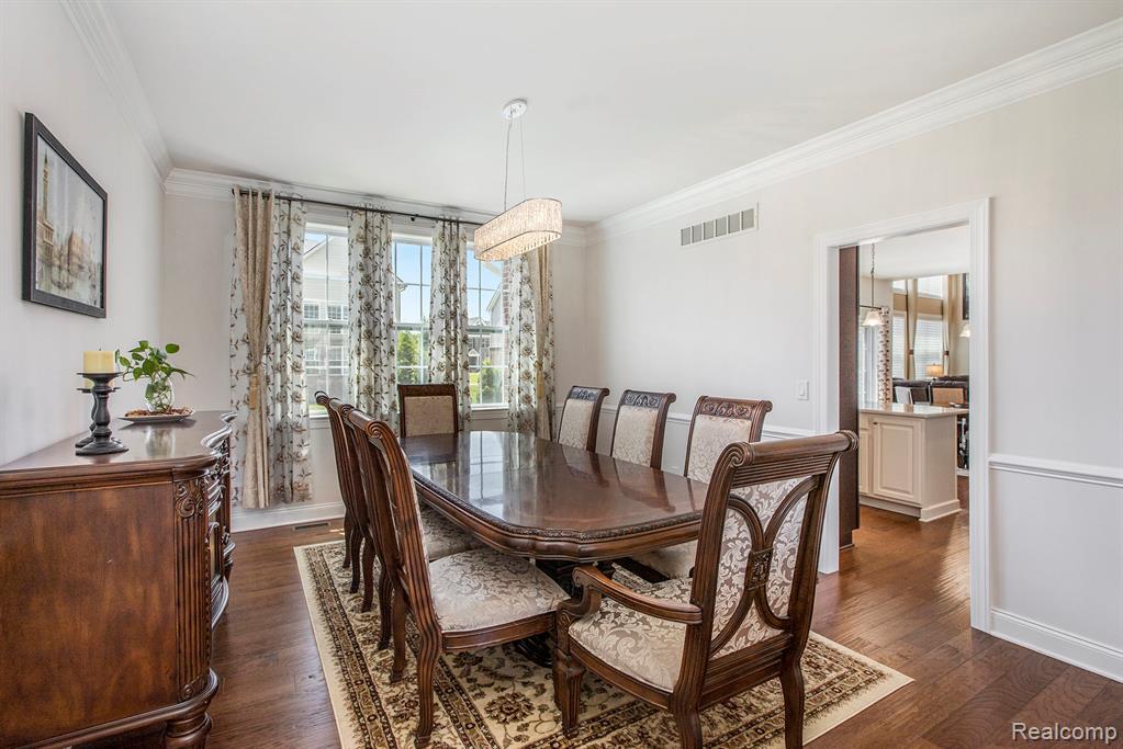 51021 Laurel Park, Canton, MI 48188 — Photo 4