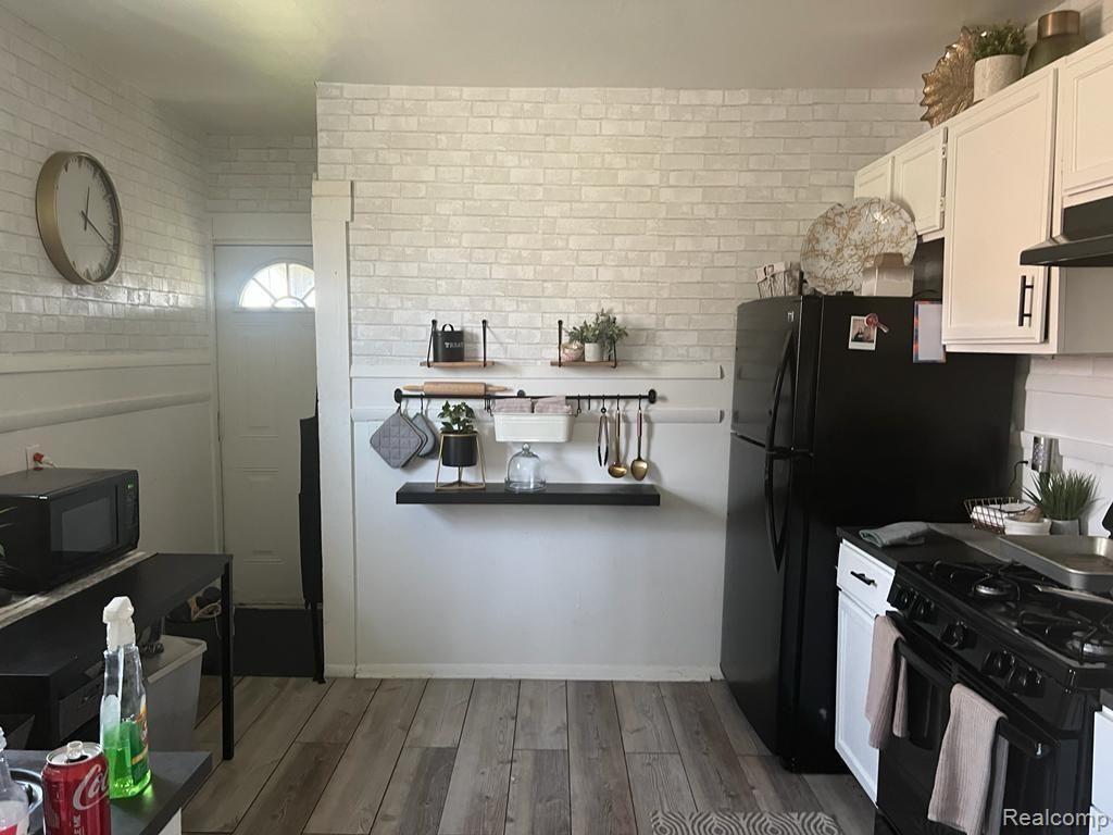 2150/2152 CRANE Street, Detroit, MI 48214 — Photo 20