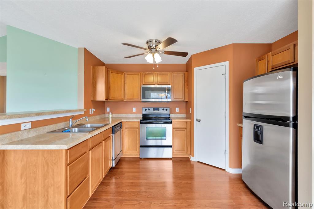 14351 TIMBERLINE Drive, Taylor, MI 48180 — Photo 10