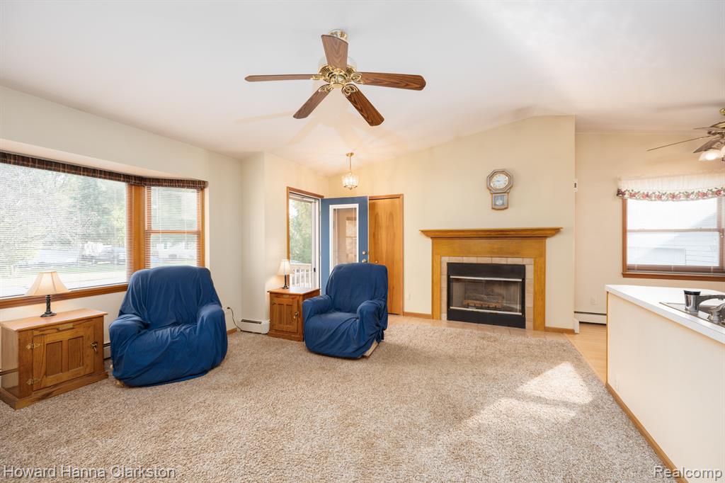 6183 Jameson Drive, Waterford, MI 48329 — Photo 3