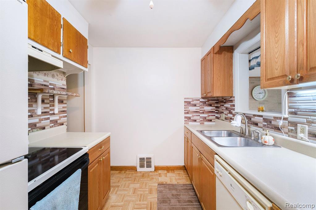 4121 Menton Street, Flint, MI 48507 — Photo 6