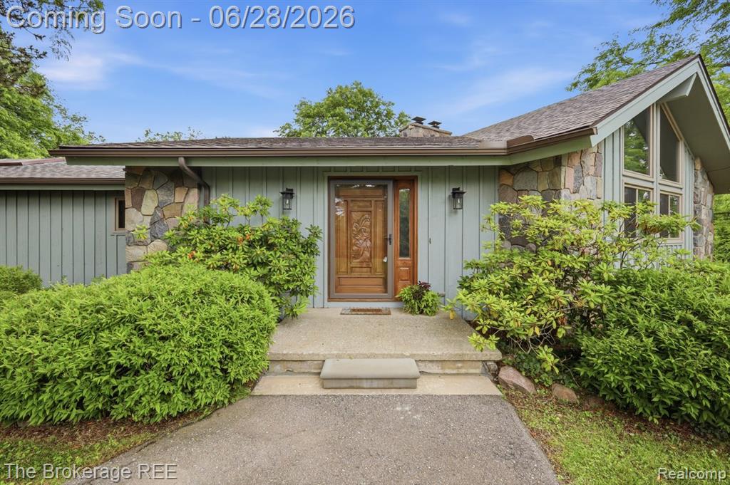 8475 Knox Road, Clarkston, MI 48348 — Photo 6