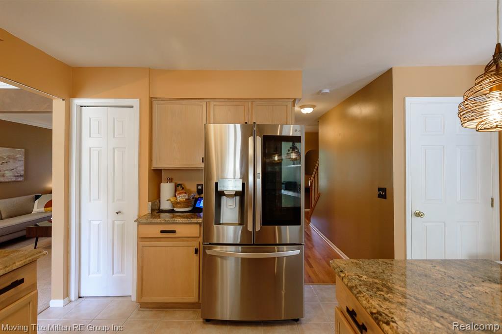 9501 Madison Drive, Belleville, MI 48111 — Photo 16