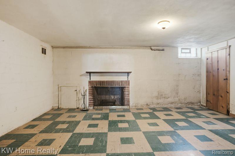 18635 San Diego Boulevard, Lathrup Village, MI 48076 — Photo 28