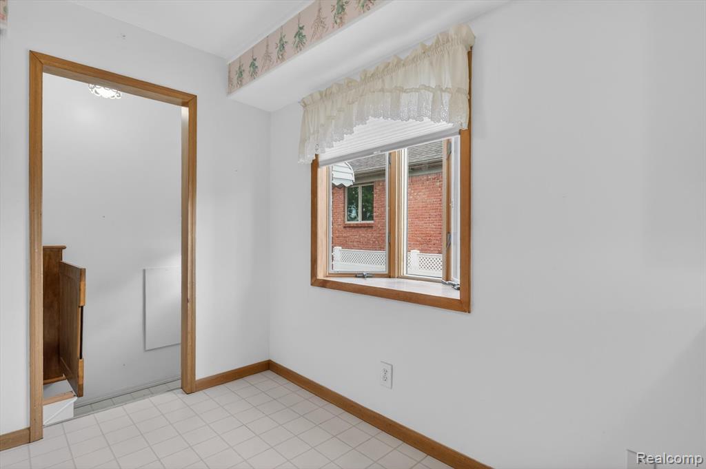 848 7th Street, Wyandotte, MI 48192 — Photo 14