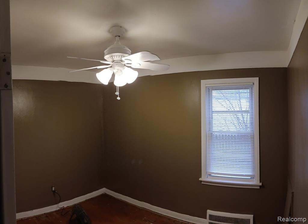 9251 PLAINVIEW, Detroit, MI 48228 — Photo 13