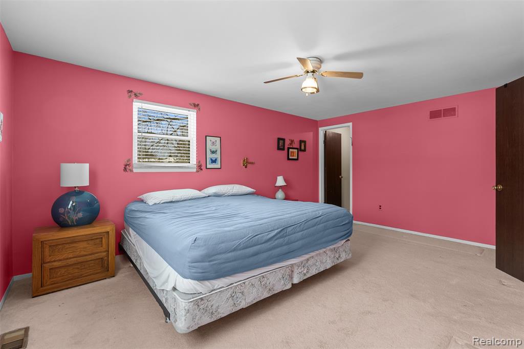 487 Pinehurst Drive, Rochester Hills, MI 48309 — Photo 29