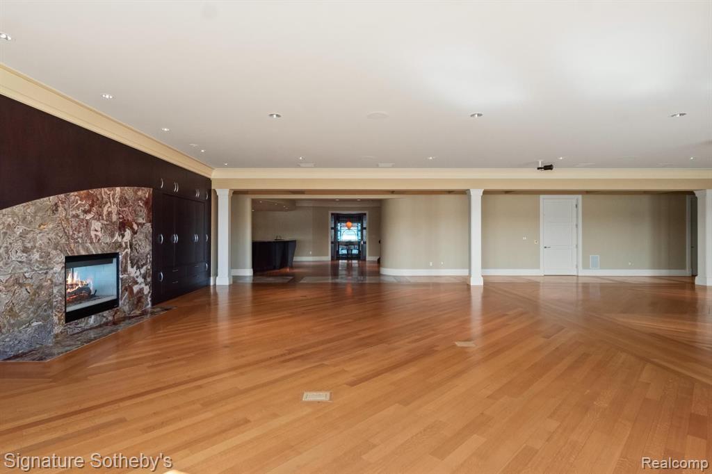 82 CHATEAUX DU LAC, Fenton, MI 48430 — Photo 43