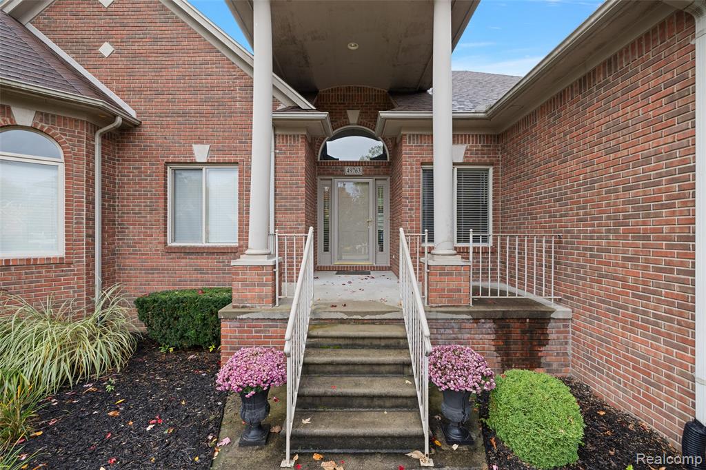 49763 Decker Drive, Shelby Twp, MI 48317 — Photo 12