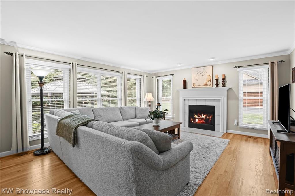 45776 Bristol Circle, Novi, MI 48377 — Photo 14