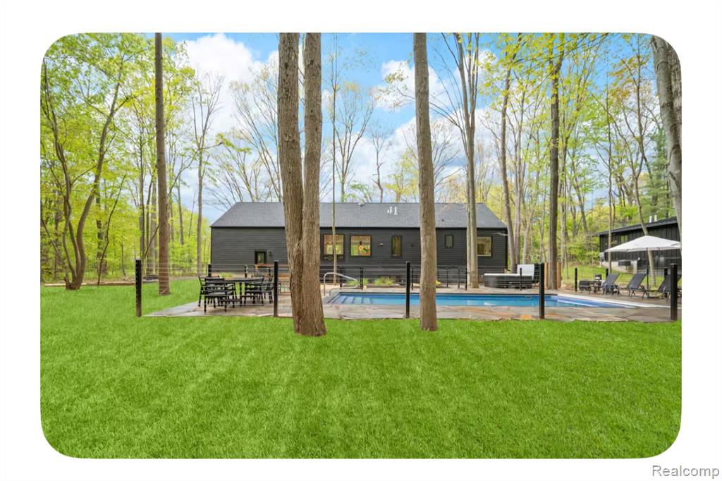 9617 Community Hall Road, Union Pier, MI 49129 — Photo 11