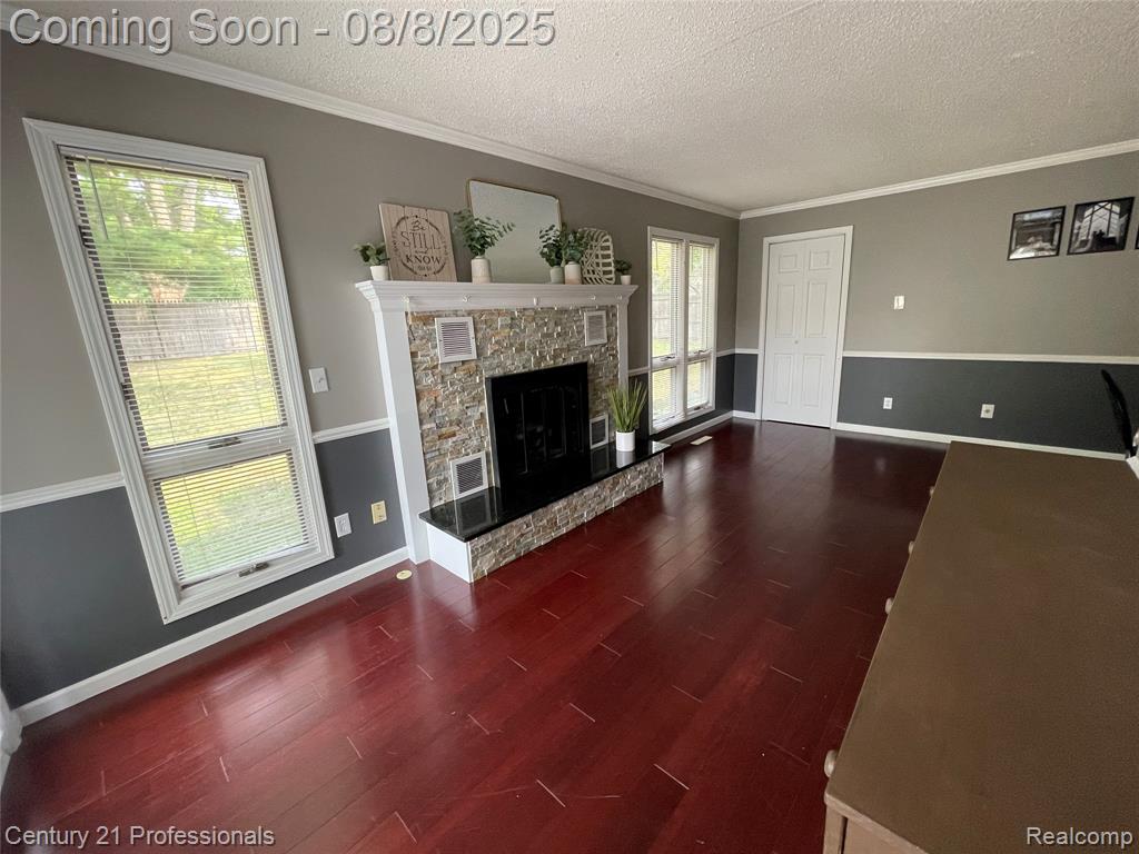 709 Hollybrook Drive, Midland, MI 48642 — Photo 10