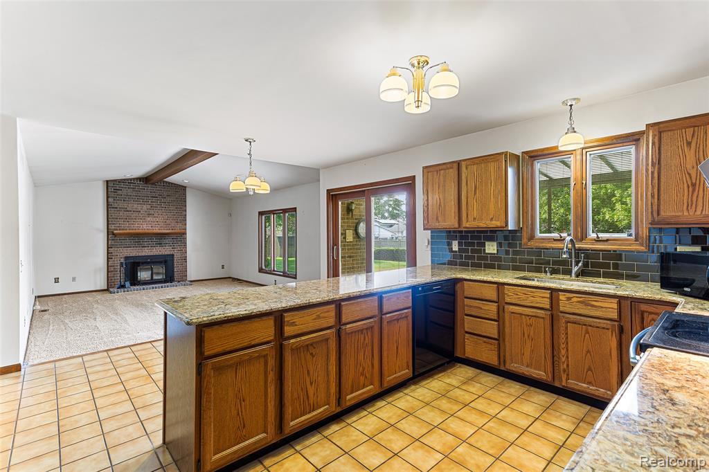 22333 Crestwood Street, Trenton, MI 48183 — Photo 11