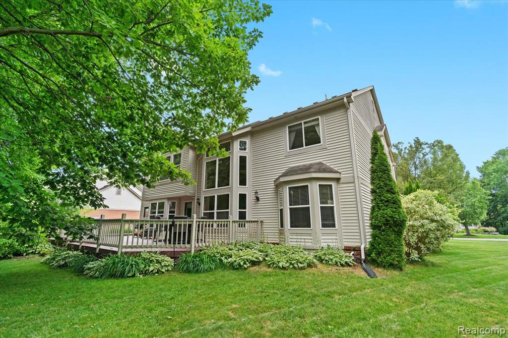 4583 Racewood Drive, Commerce Twp, MI 48382 — Photo 31