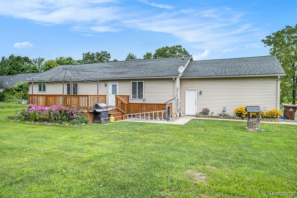 701 CHASE LAKE Road, Howell, MI 48855 — Photo 22