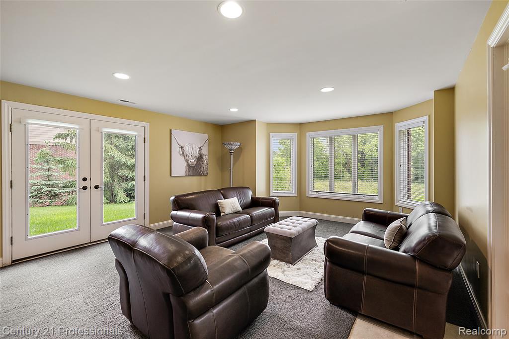 1181 Iroquois Trail, Oxford, MI 48371 — Photo 34