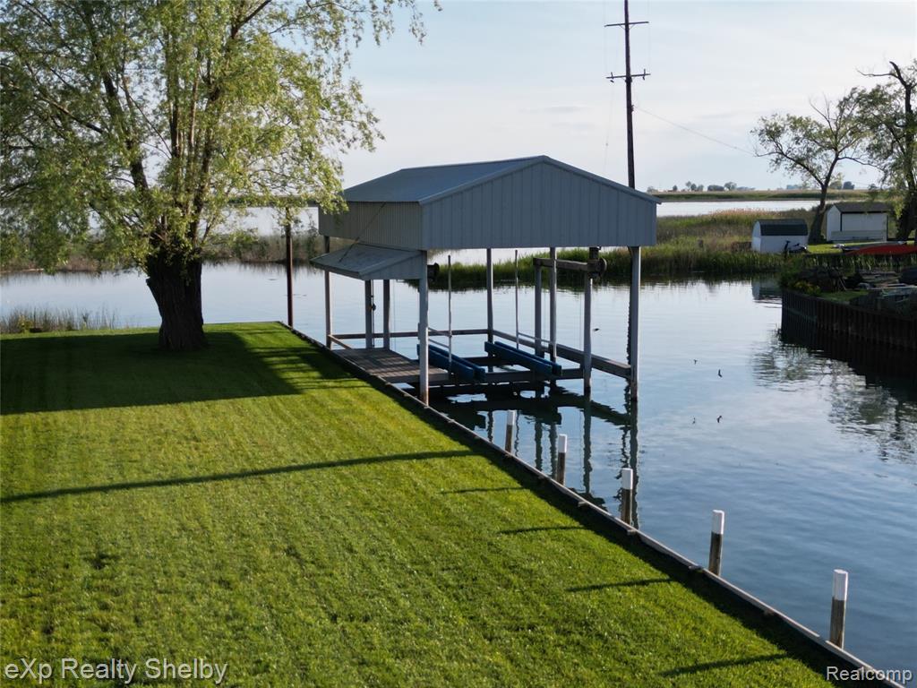 8395 N Channel - Harsens Island, Clay, MI 48001 — Photo 9