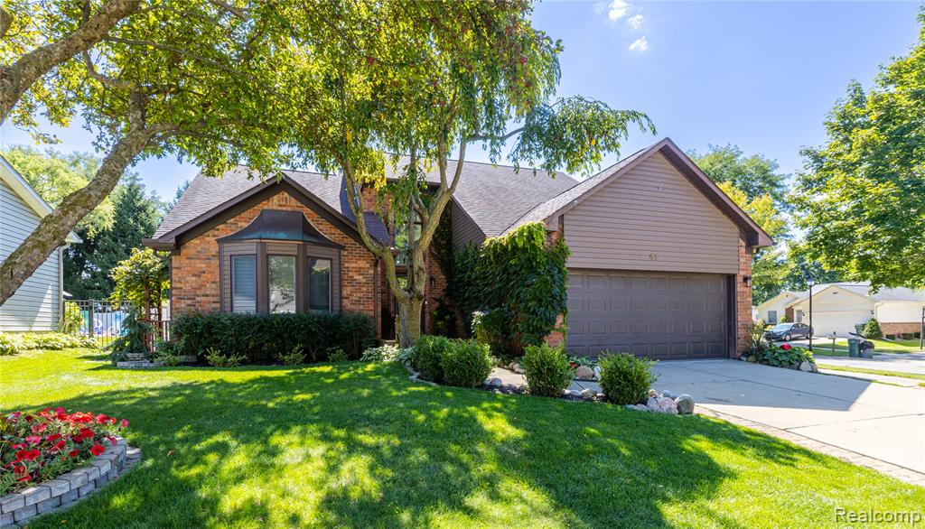 48 Rosemary Street, Lapeer, MI 48446 — Photo 2