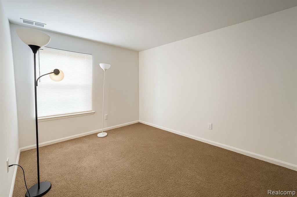 833 Bloomfield Village Boulevard, D, Auburn Hills, MI 48326 — Photo 3