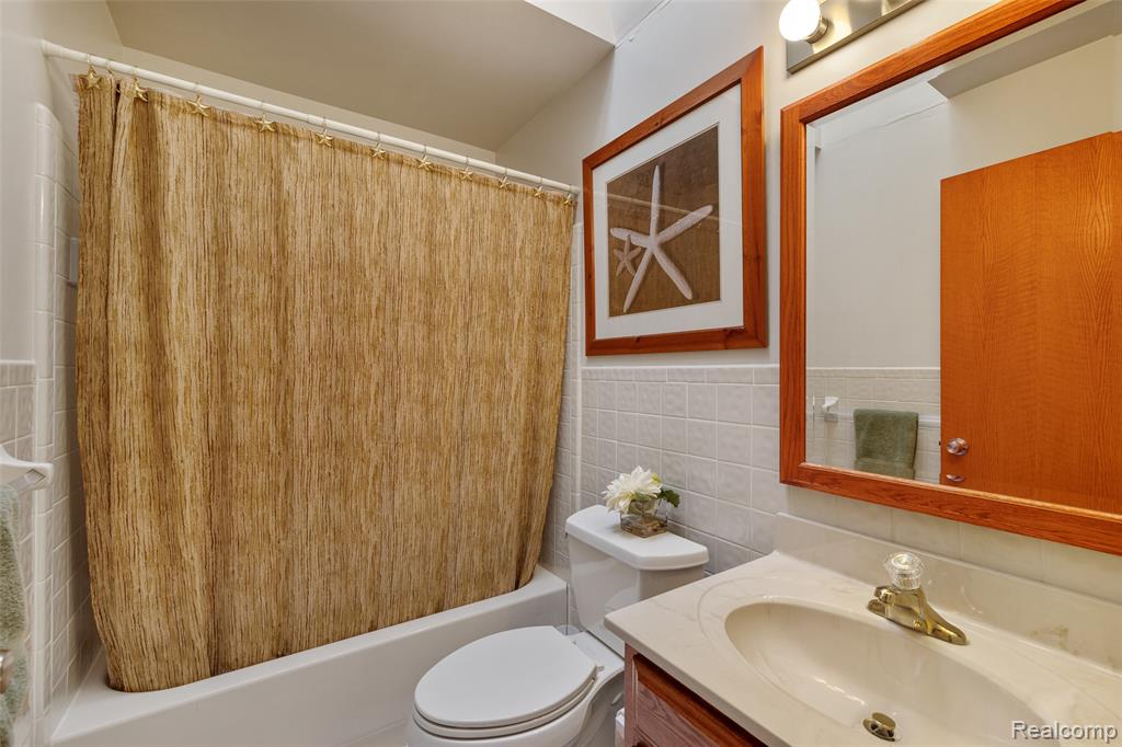 46405 Oaklawn Street, Macomb, MI 48042 — Photo 15