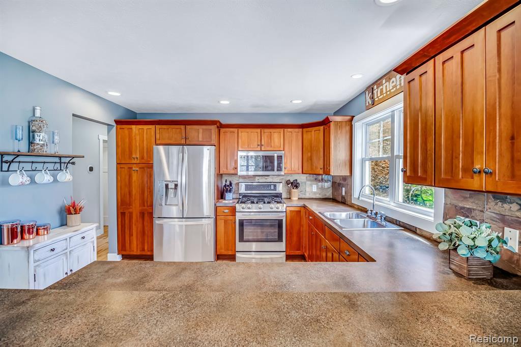 4538 SHELDON OAK Court, Hudsonville, MI 49426 — Photo 11