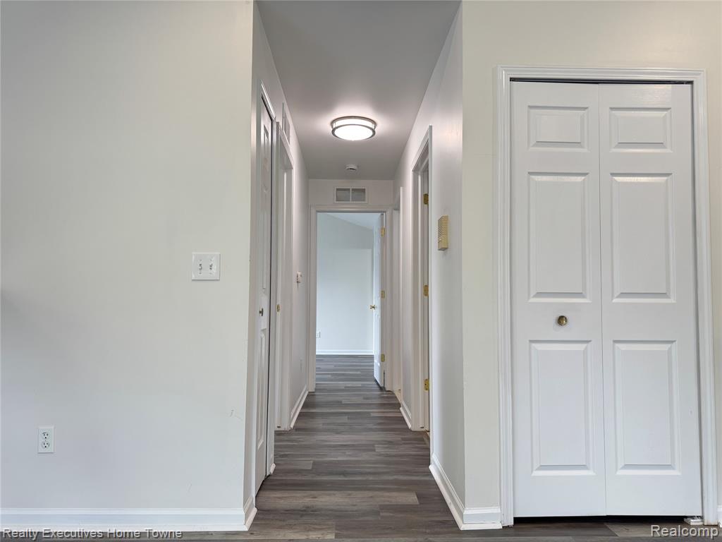 43940 Elm Drive, Sterling Heights, MI 48313 — Photo 13